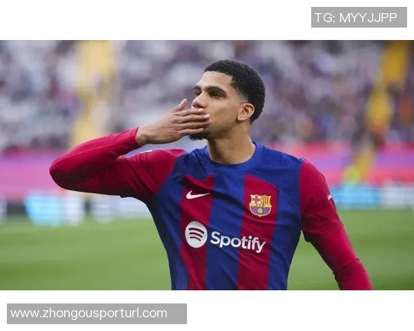 阿劳霍出场185次追平巴萨南美籍纪录距内马尔仅一步之遥 阿劳霍出场185次追平巴萨南美籍纪录距内马尔仅一步之遥