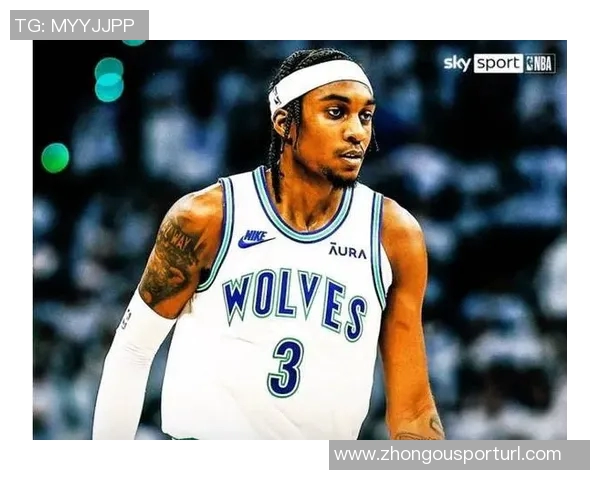 攻防兼备麦克丹尼尔斯全能表现助球队大胜贡献22分7板3断2帽正负值高达35 攻防兼备麦克丹尼尔斯全能表现助球队大胜贡献22分7板3断2帽正负值高达35