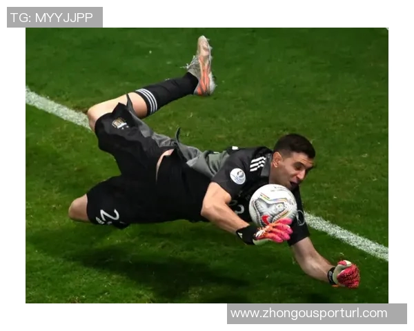 索汉如罗德曼再现风采半场抢四前场板助攻一记拿下八分