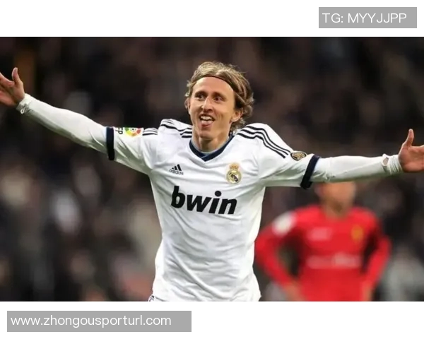 莫德里奇在40岁时成就超越德布劳内的辉煌表现