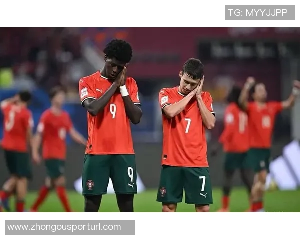 B费在社交媒体上祝贺葡萄牙U17夺冠并鼓励年轻球员们继续努力奋斗