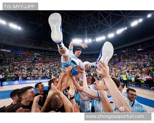 欧足联宣布切尔西对巴萨欧冠裁判阵容斯洛文尼亚主裁温契奇执法 欧足联宣布切尔西对巴萨欧冠裁判阵容斯洛文尼亚主裁温契奇执法